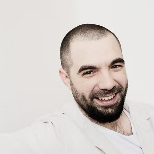 Antonio Brazález